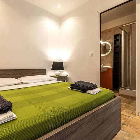 20 By Interhome بيت للعطل